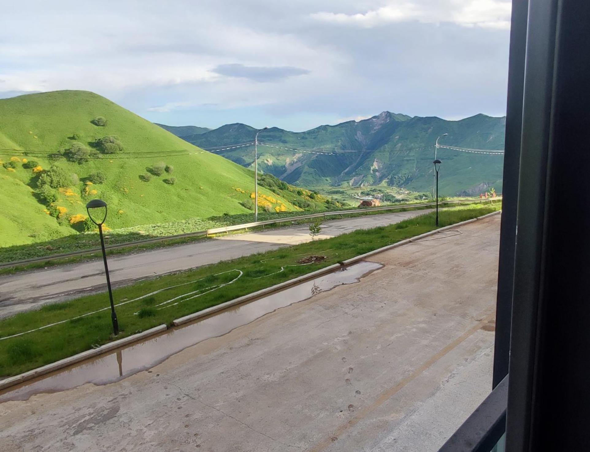 Four Seasons - New Gudauri Aparthotel Exterior photo