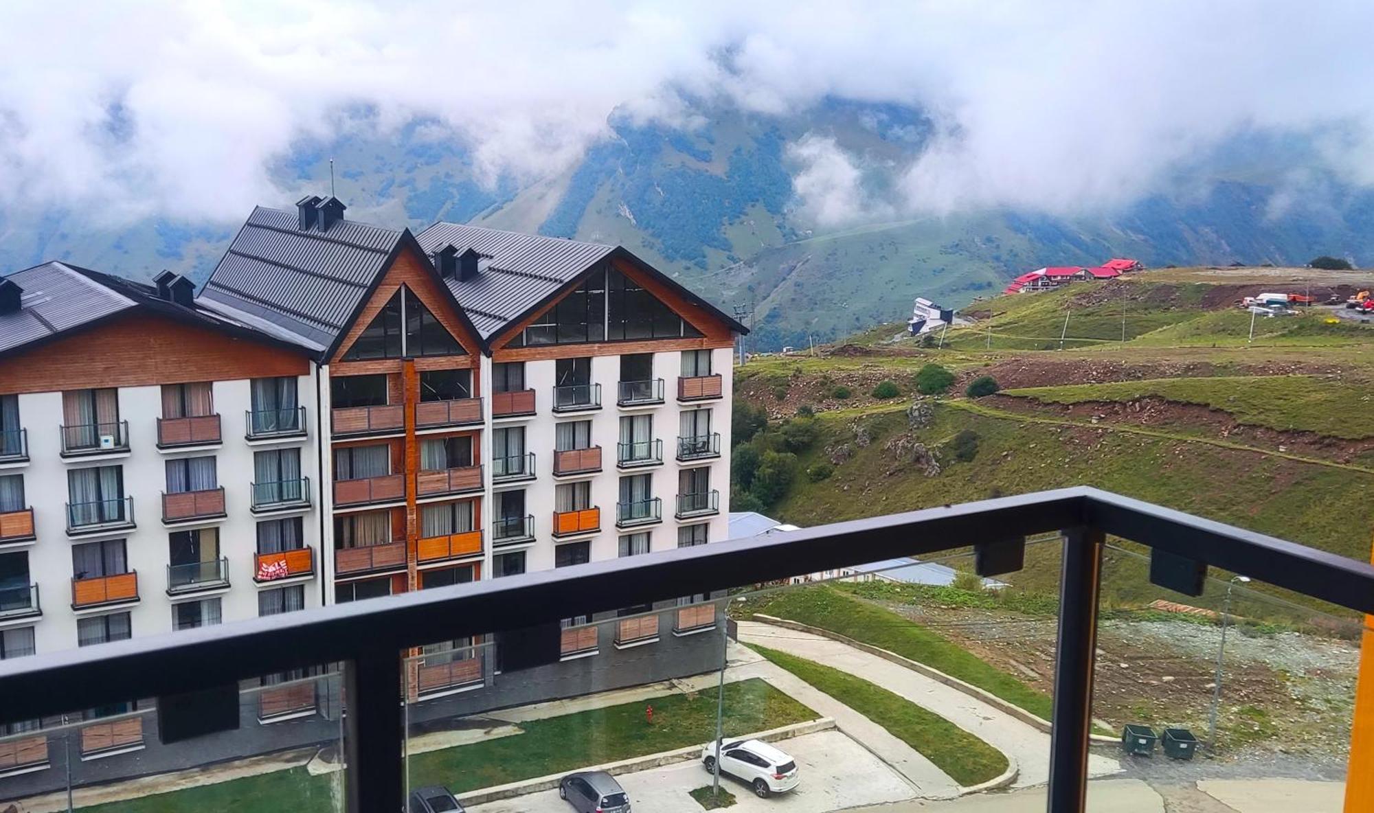 Four Seasons - New Gudauri Aparthotel Exterior photo